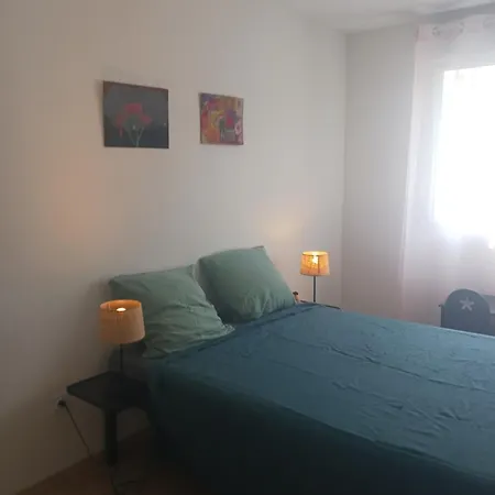 3 Pieces Proche Centre Ντιζόν