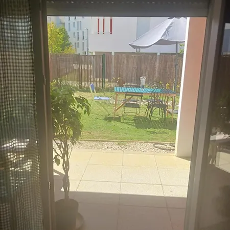 3 Pieces Proche Centre 아파트 디종