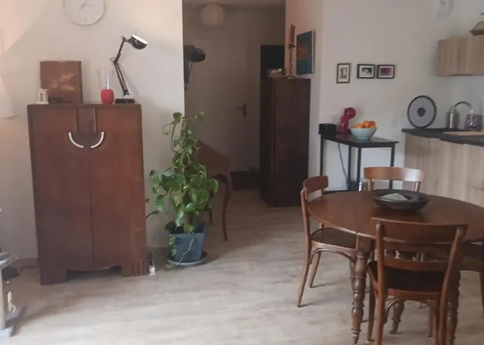 3 Pieces Proche Centre *